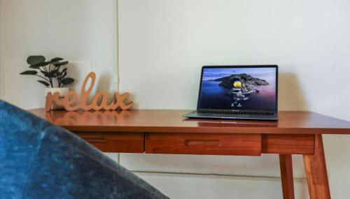 The YinYang - King Bed , Workspace , Full Kitchen - Foto 5