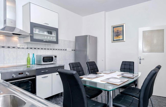 Apartment Maja - Photo 8