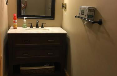 Cozy Vacation Rental for 10 with a Fire Pit in Jim Thorpe, Pennsylvania - Photo 35