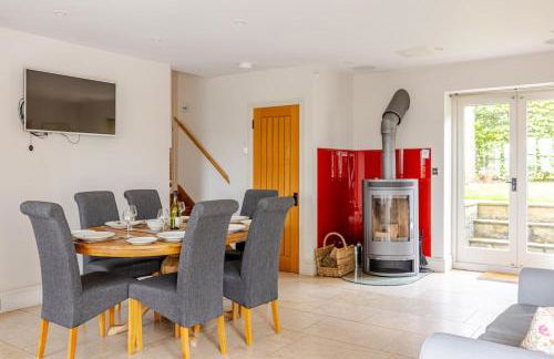 Spacious farmhouse with stunning valley views - Foto 14