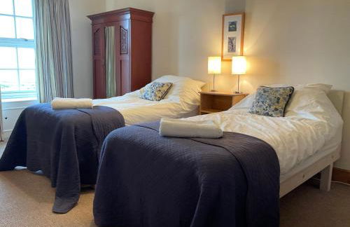 The Back Wing - Pen y Graig Farmhouse, Church Bay, sea views near beach No Pets - Foto 11