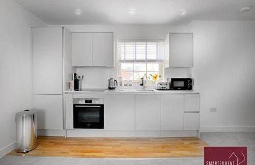 Eton, Windsor - 1 Bedroom First Floor Apartment - Parking - Foto 2