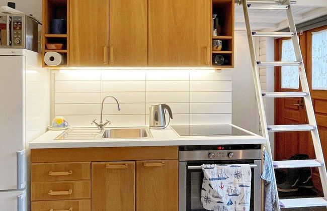 4 Person Holiday Home in Kullavik - Photo 9