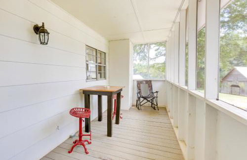 2 Mi to Lake Lineville Farmhouse with Fire Pit - Foto 19