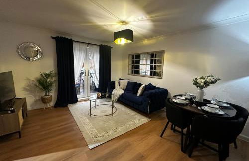 Modern 2 Bedroom Ground Floor Apartment near city centre - Photo 23