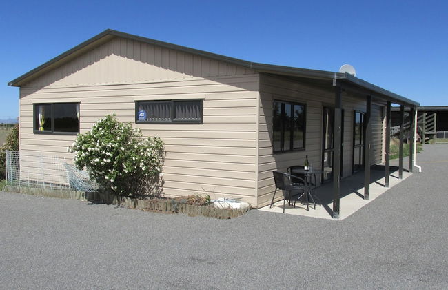 Eyreview Retreat - Photo 1