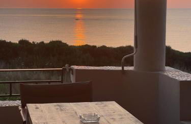 Tzanetos Pelagos - Foto 1