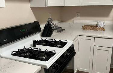 Cozy Home off Brady ST - Foto 29