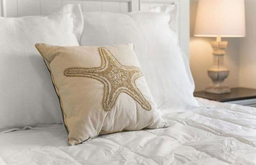 Snug Seaside Views From Couch Walk to Beach - Foto 19