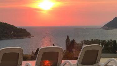 Magnificent new Villa Tofta on Lopud, Croatia. Sea views from the infinity pool - Foto 3