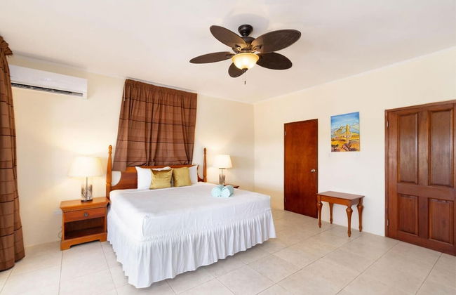 Beautiful 3br2 5BA Villa w Pool Close 2 Baby Beach - Foto 14