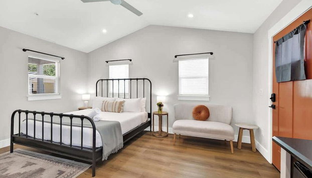 The Grove B Stylish Cottage - Walk to Main - Foto 2, Imagen principal