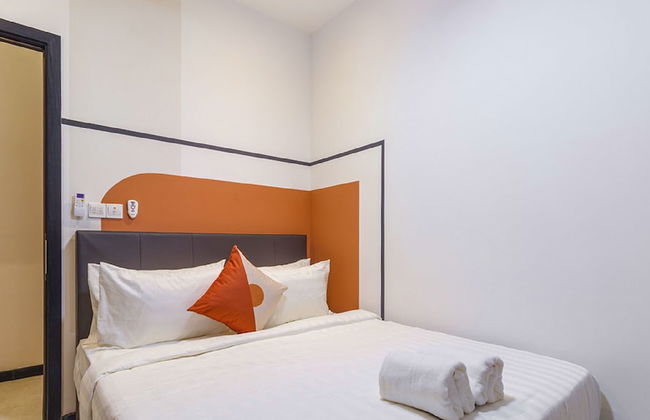 Neu Suites Residence, Embassy Row - Photo 8