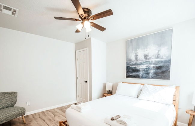 Spacious Cozy 6BR for 14- Lgbtq Friendly 2260 - Photo 19