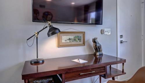 Comfortable 1BR Myers Park Oasis - Foto 4