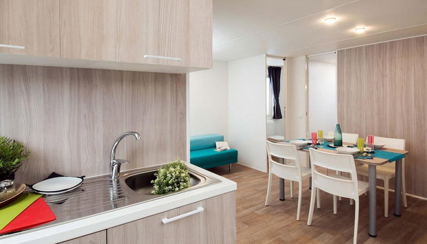 Chalet in Baia Domizia With Private Beach - Foto 5, Wohnzimmer