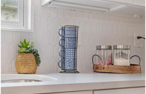 Vibrant 4BR3BA Oasis Near Happy Downtown - Foto 11