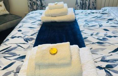 Kilmartin Court Apartments - No3 By The Sea & No2 With A View - free parking - Foto 32