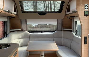 5 Sterne Wohnwagen direkt an der Messe - beheizt- inklusive Stellplatz & WLAN - New CARAVAN at Fairground - inclusive CaravanParking & WLAN - direkt Messegelände-Duschräume vor Ort - Kitchen - Heating - Foto 16