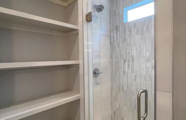 Modern Duplex - 1 mile from Robust Nightlife - Foto 25