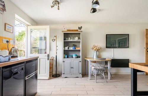 Peaceful country cottage in a rural location near Norfolk Broads 2 double bedroom - Foto 23