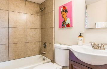 Full Triplex in Central Tucson EV charging - Foto 63