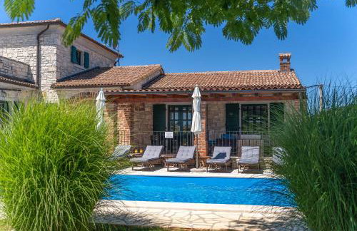 Mediterrane Villa mit Privatpool, Grill, Tischtennis und unweit des Radwegs Parenzana - Foto 8