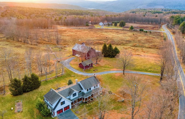 Catskill Park Farm by Avantstay Huge Yard, Fire Pit Near Windham Ski Resort - Foto 43