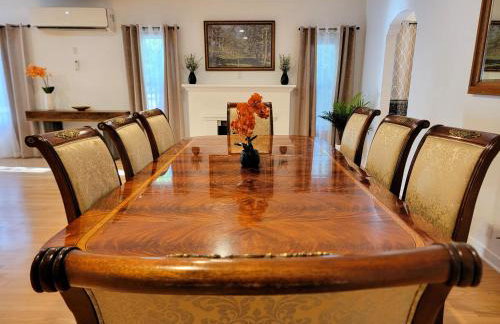 Private and large 2 bedroom house with Pool table, backyard and office near attractions - Foto 20