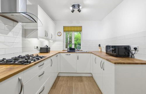 4 bedroom detached house 4 bathrooms - Foto 8