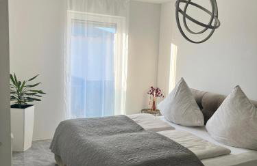 Haus-Villa Moderne Ferienwohnung in Wallersdorf-Haidlfing - Foto 1