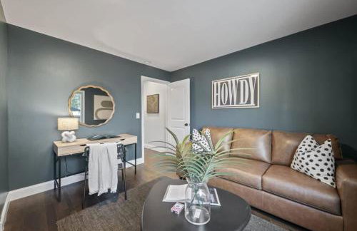 Hanford House w Hot Tub,Sauna,Bar - Photo 19