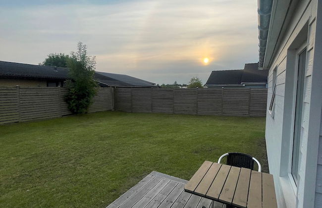 Cozy Backhouse With Large Private Garden - Foto 1