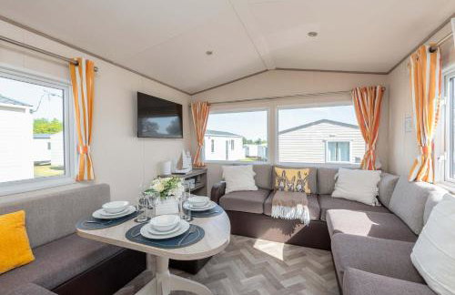 3-Bed Caravan Seton Sands- by Holiday Homes - Foto 11
