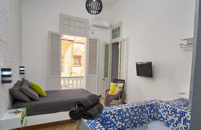 Lujoso Apto WIFI Gratis Balcon y Jacuzzi - Photo 1