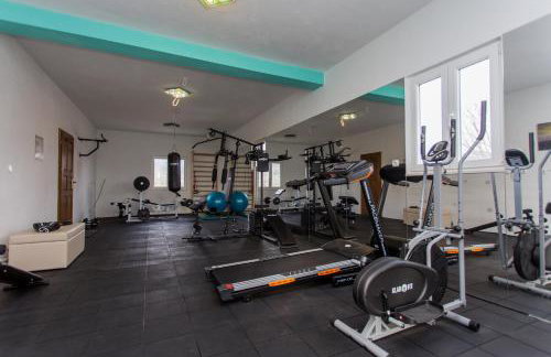 Villa Almas with swimming pool, tennis court, sauna, gym, grill house - Foto 14