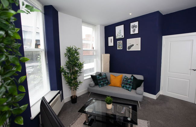 Cross St Boutique Apartment - Photo 16