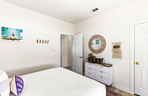 The Purple Pelican - Photo 24