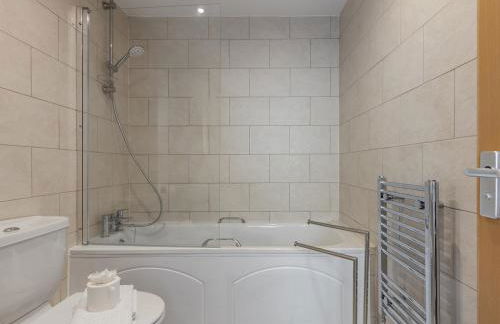 Pass the Keys Tannery Mews - Stunning Central 2-Bed with Parking - Foto 21