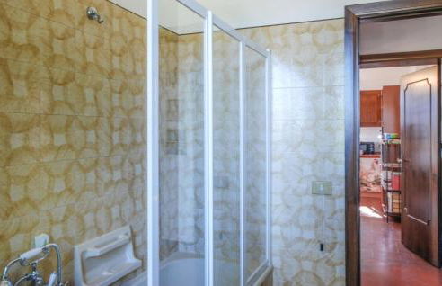 Cozy Home In Cappone Di Vallefoglia - Foto 31