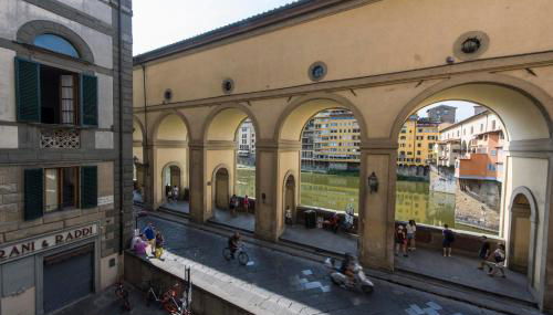 Vasari Suite Florence next to Pontevecchio - Photo 2