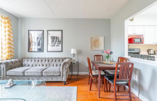 Stunning 3 Bed Fully Furnished Apt - Foto 18