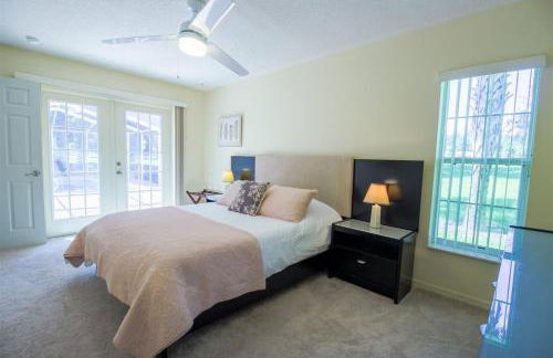 Hernando 4BR-3BA Private Pool Oasis - Photo 14