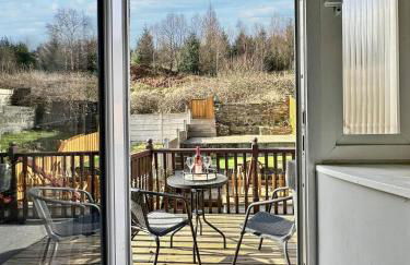 3 bed home in Tonypandy with Balcony View Room - Foto 31