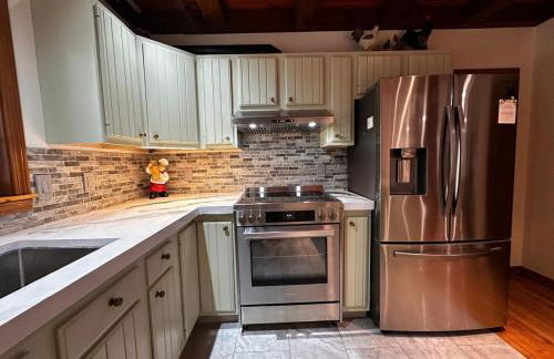 NEW Long Pond Lake View Pet-Friendly Getaway, ME - Foto 17