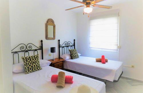 Selecta Family by the Sea - Photo 14