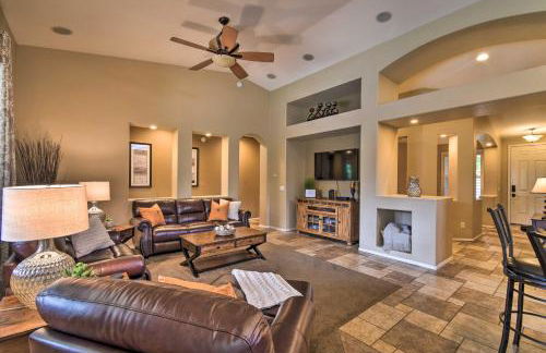 Spacious Surprise Home 6 Mi to Wildlife World Zoo - Foto 4