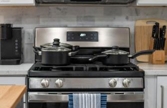 Modern Condo with Private Porch, Mins to NYC - Foto 29