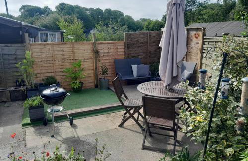 2bed Cabin w/ Parking Near Snowdonia National Park - Photo 31