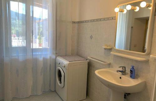 Casa Il Girasole, panoramica e a pochi passi dal centro di Malfa - Foto 23